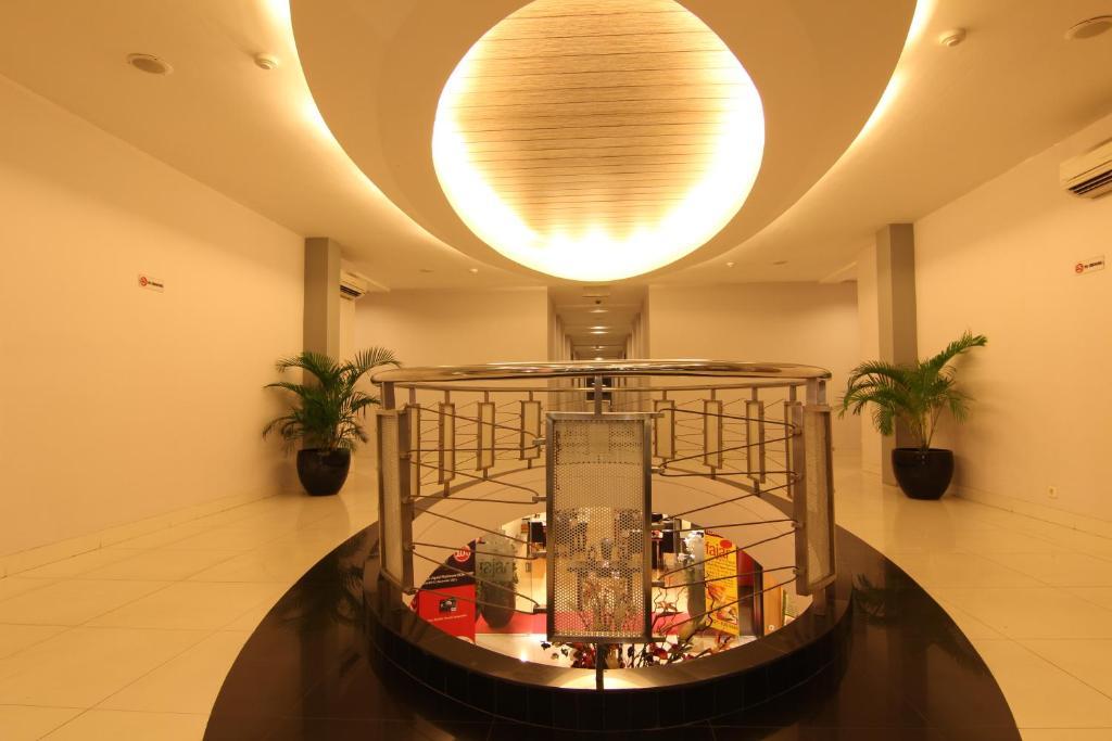 My Hotel Jakarta Buitenkant foto